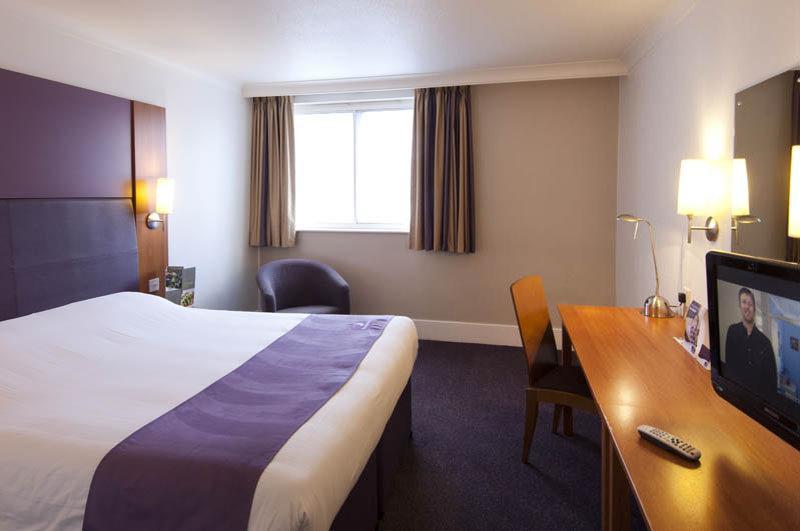Premier Inn Horsham Eksteriør billede