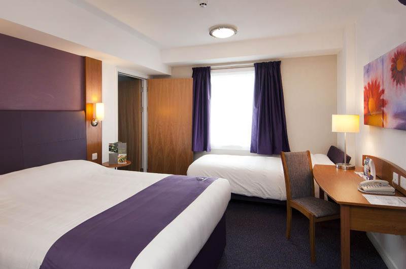 Premier Inn Horsham Eksteriør billede