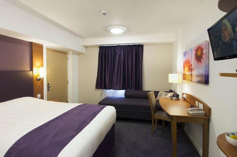 Premier Inn Horsham Eksteriør billede